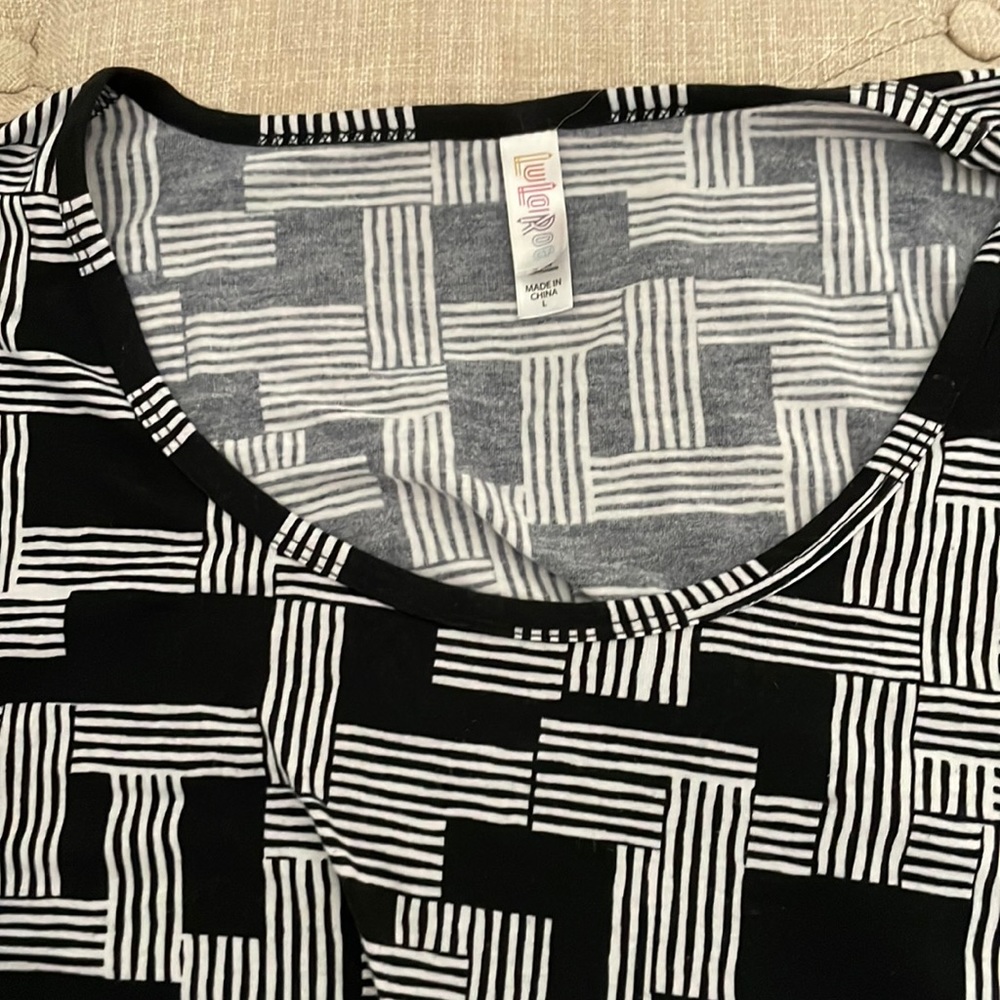 Lula Roe black and white printed shirt